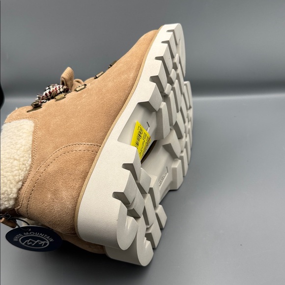 White Mountain Gloving Booties - Picture 4 of 4